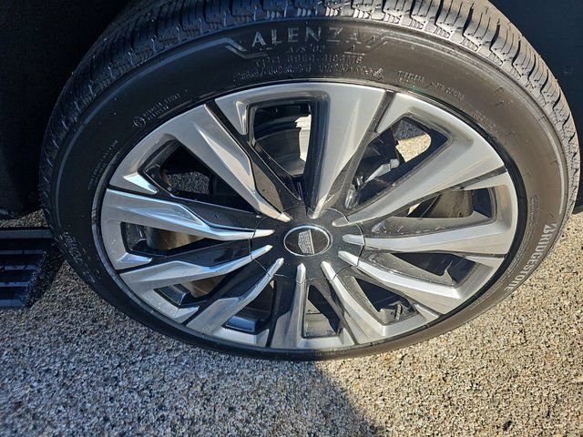 New 2026 Cadillac Escalade ESV Luxury w/ Touring Package image 36