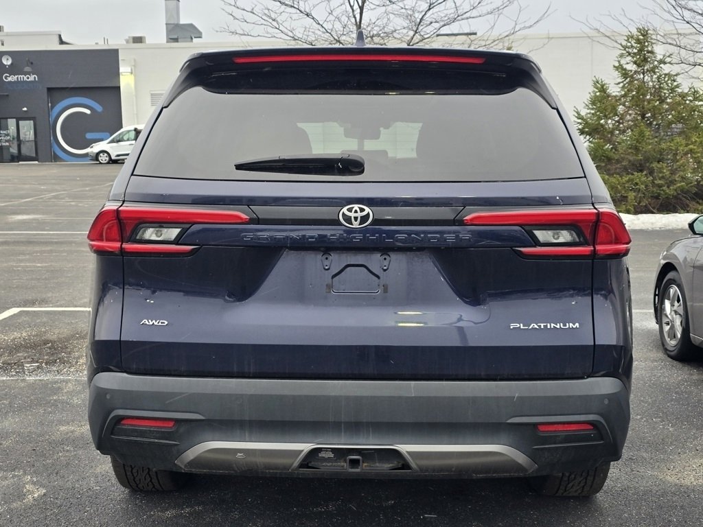 Used 2024 Toyota Grand Highlander Platinum image 6