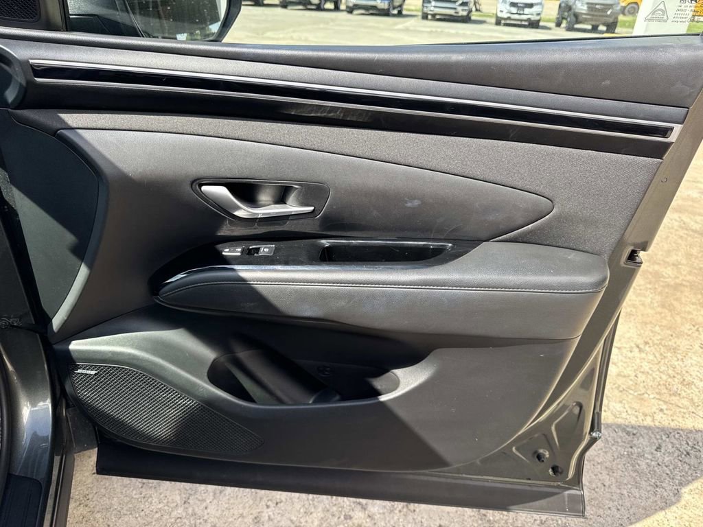 Used 2023 Hyundai Tucson Limited image 25