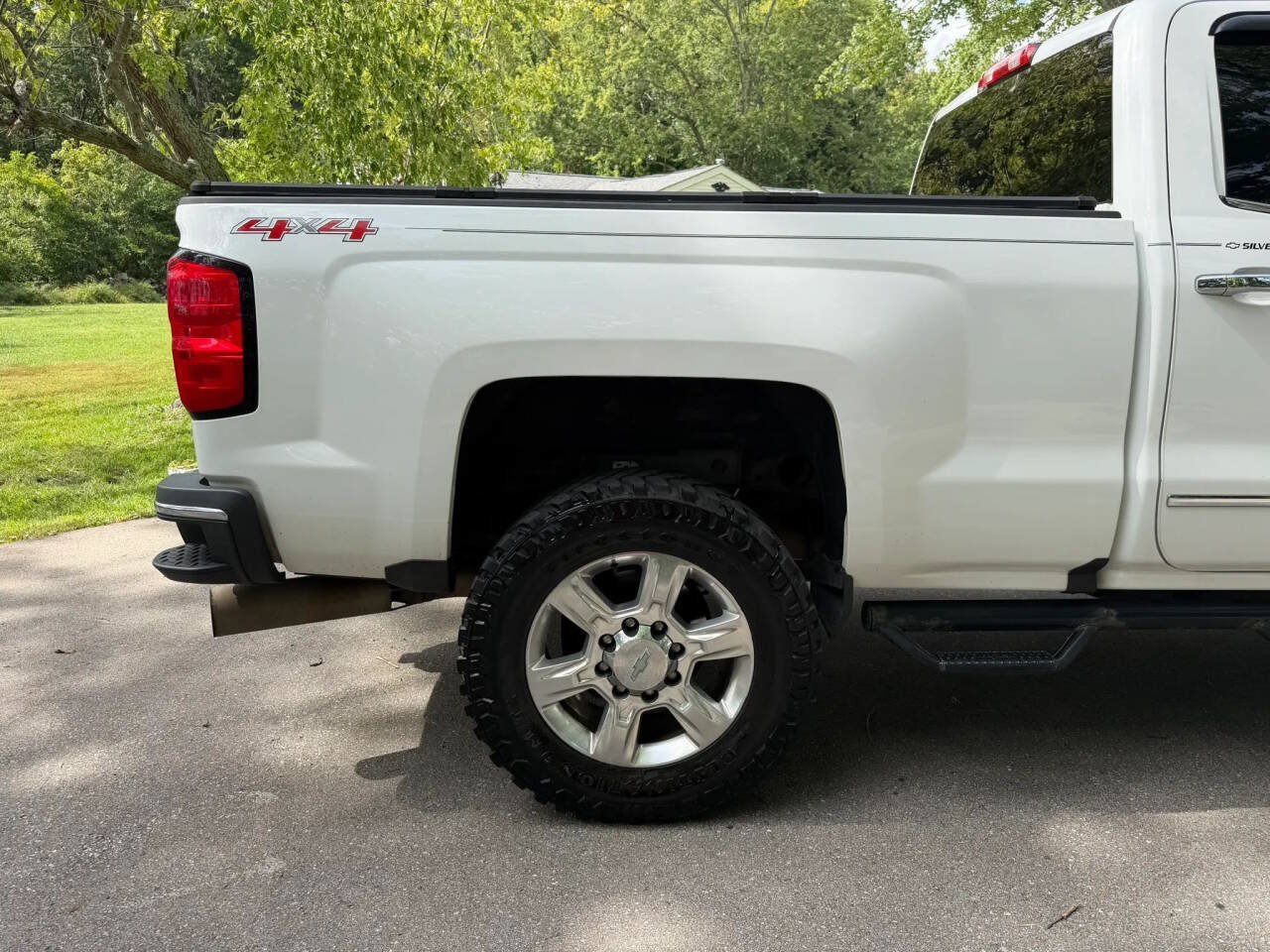 Used 2017 Chevrolet Silverado 2500 LTZ w/ Duramax Plus Package AWD/4WD image 72