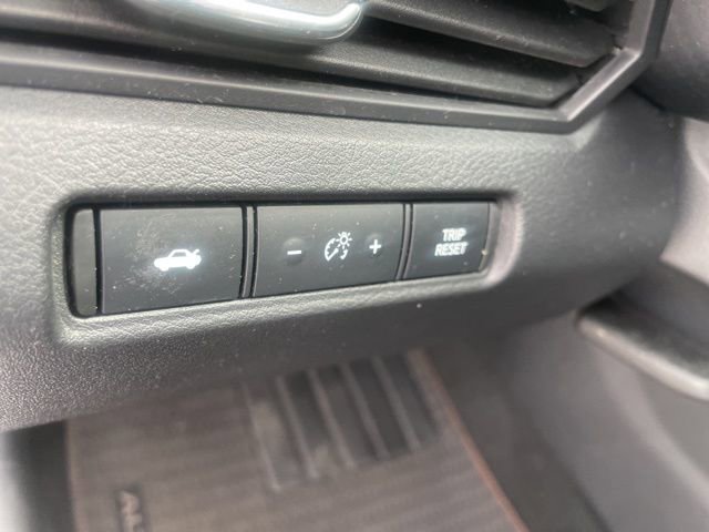 Used 2019 Nissan Altima 2.5 SR FWD image 25