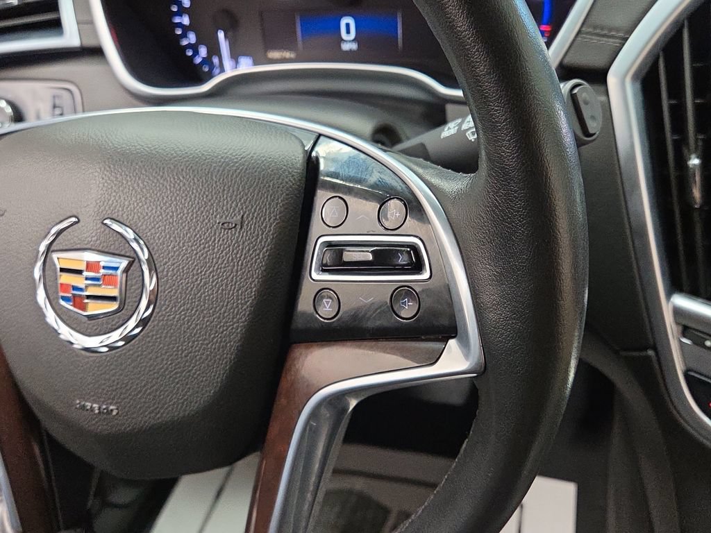 Used 2015 Cadillac SRX Luxury w/ Driver Awareness Package AWD/4WD image 18