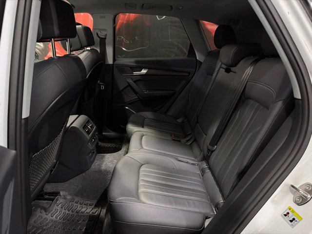 Used 2023 Audi Q5 2.0T Premium w/ Convenience Package AWD/4WD image 11