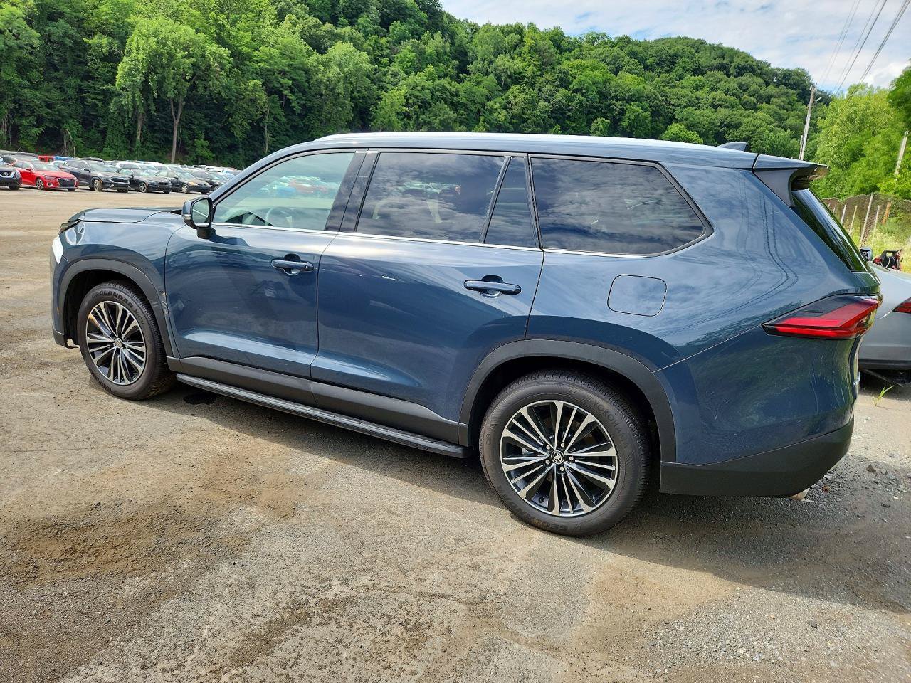 Used 2026 Toyota Grand Highlander AWD Hybrid image 4