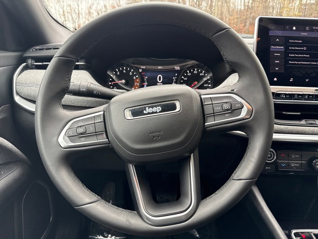 Used 2024 Jeep Compass Latitude image 19