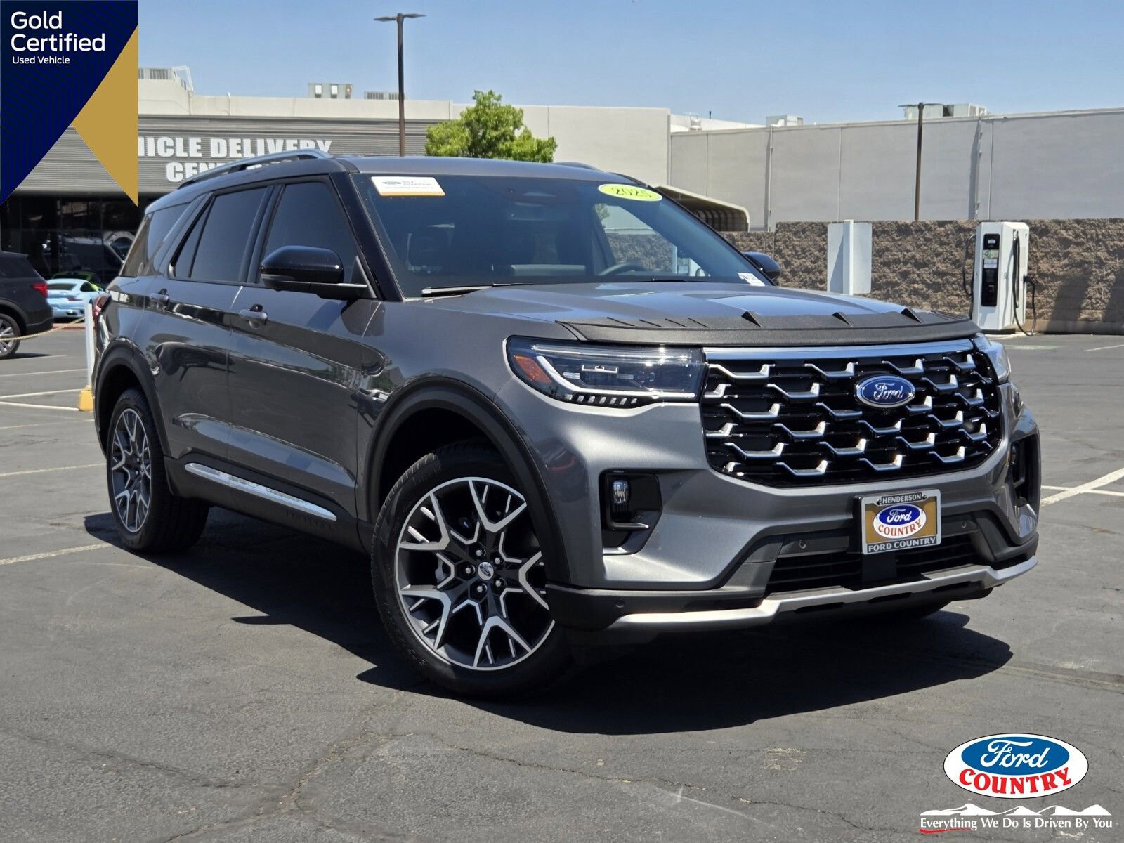 Certified 2025 Ford Explorer Platinum w/ Ultimate Package AWD/4WD video 1