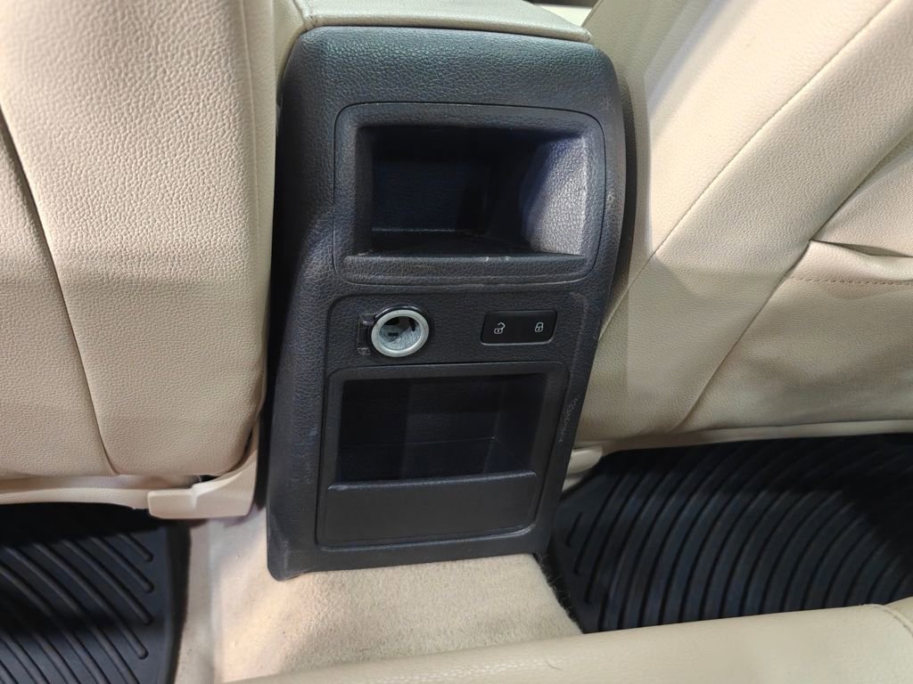 Used 2013 Volkswagen Jetta TDI image 28