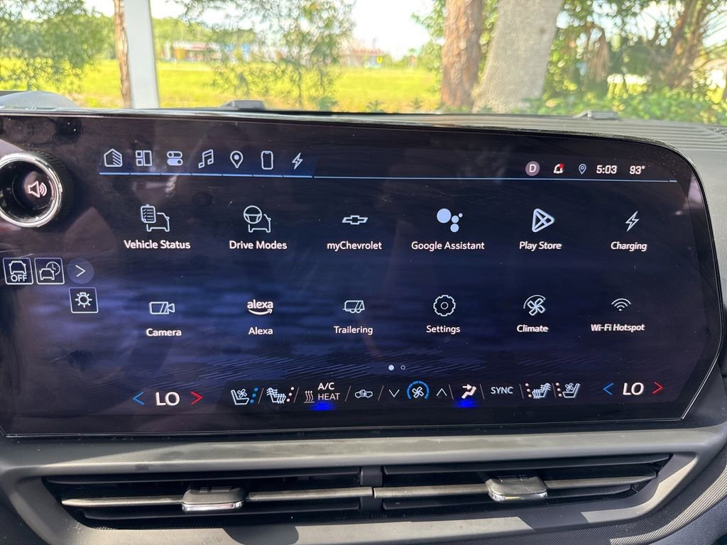 Used 2025 Chevrolet Silverado EV LT AWD/4WD image 70