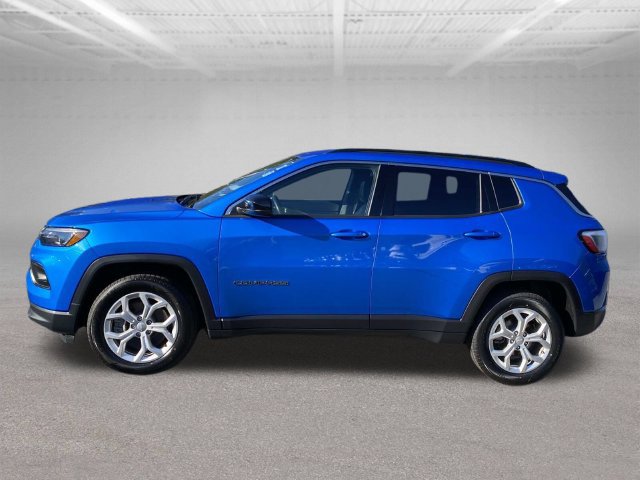Used 2024 Jeep Compass Latitude AWD/4WD image 25
