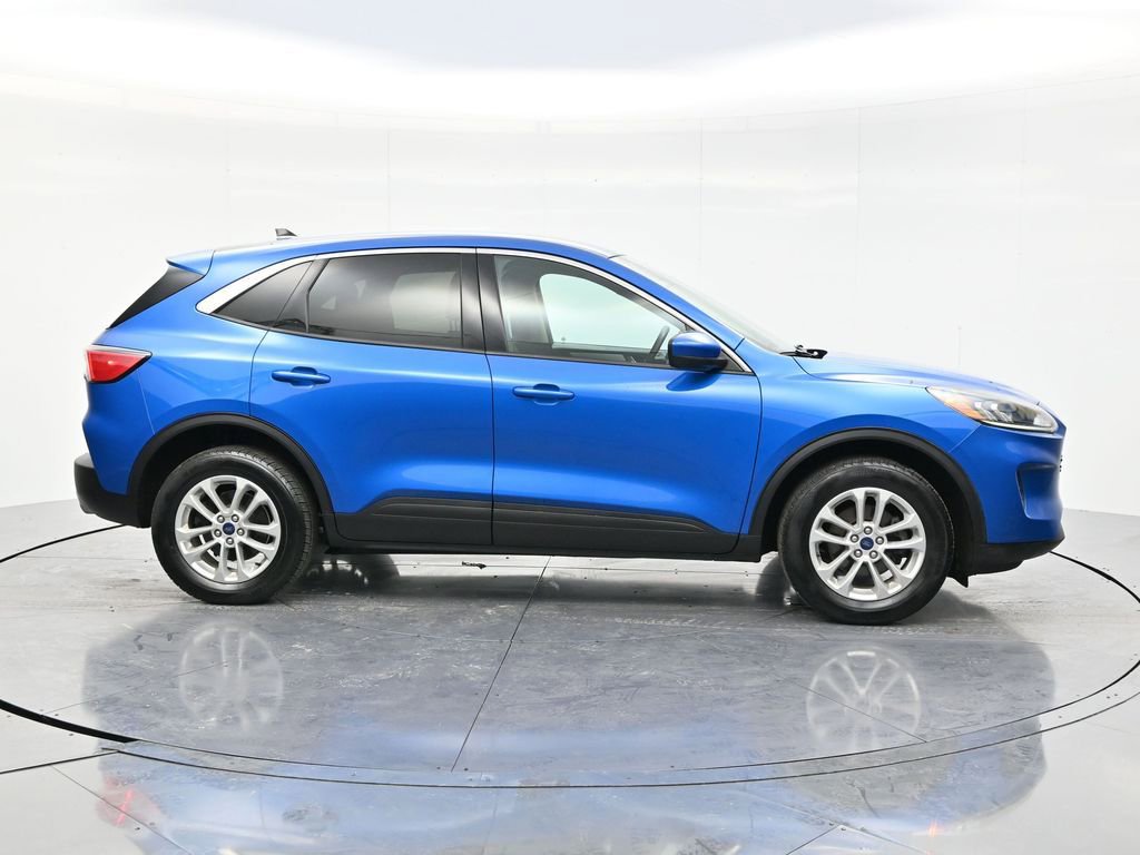Used 2020 Ford Escape SE image 4