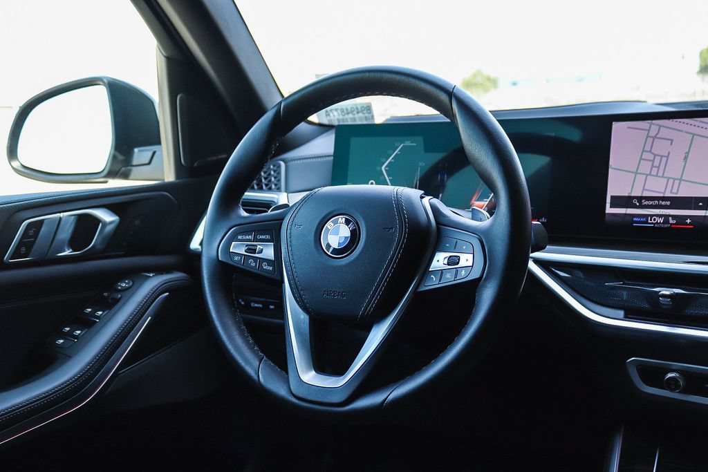 Used 2024 BMW X5 sDrive40i w/ Executive Package RWD image 16