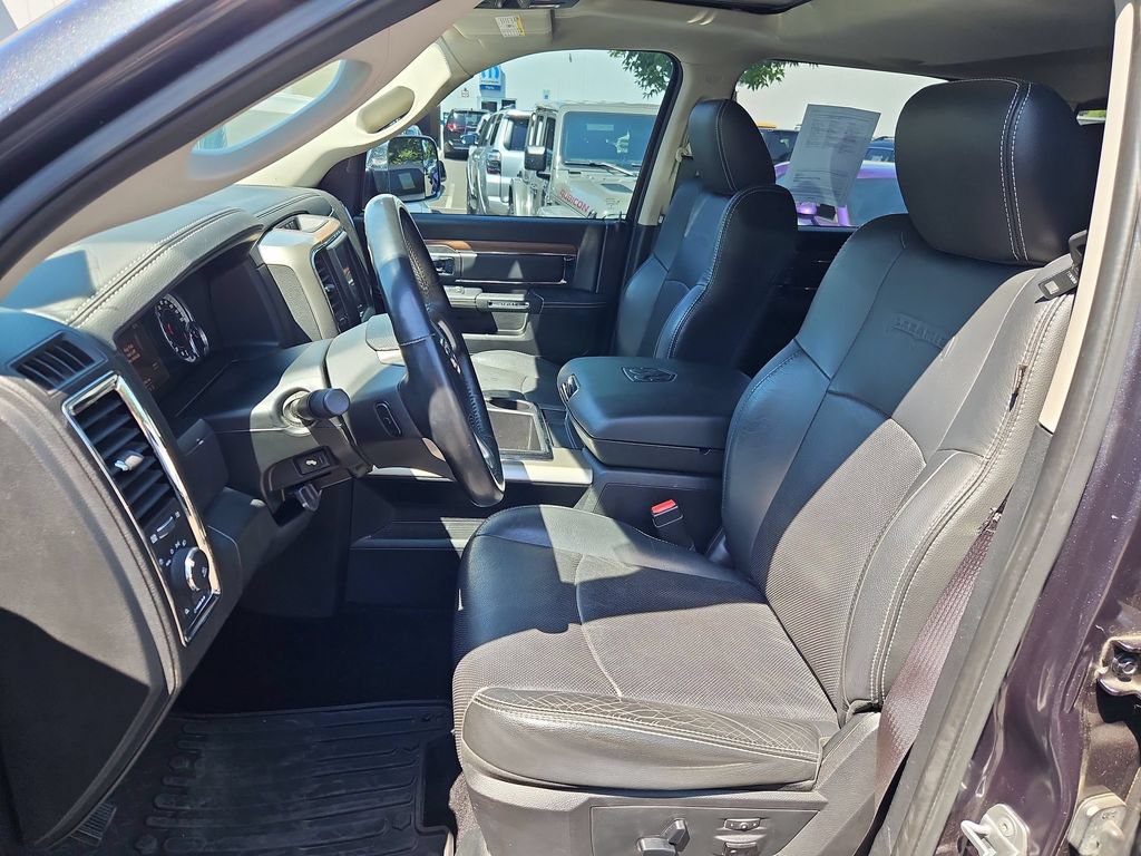 Used 2015 RAM 1500 Laramie w/ Convenience Group AWD/4WD image 12