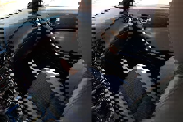 Used 2015 Hyundai Genesis 3.8 RWD image 24