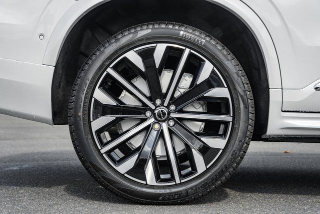 Used 2026 Volvo XC90 B6 Plus w/ Protection Package Premier AWD/4WD image 16