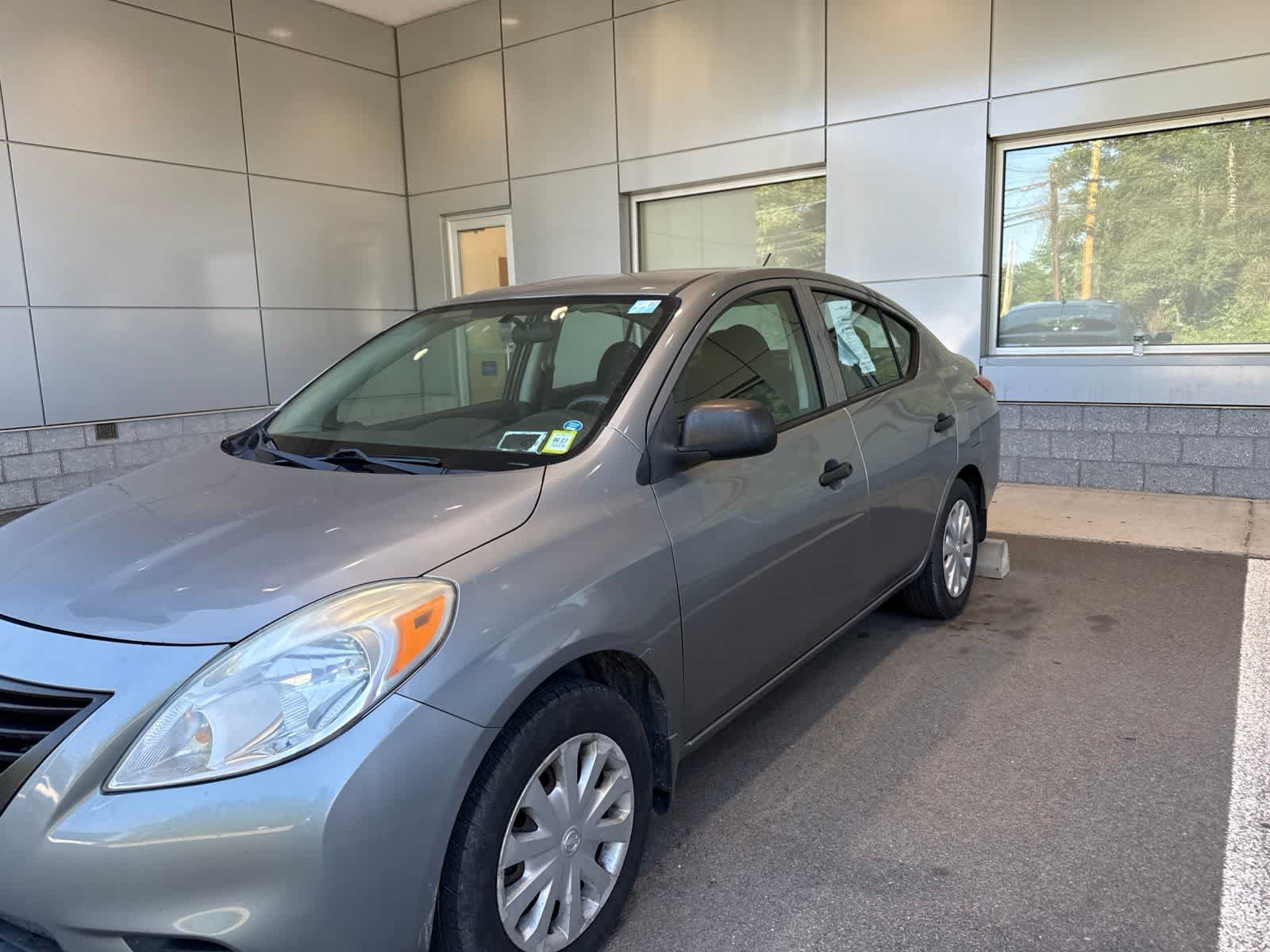 Used 2013 Nissan Versa S FWD image 15