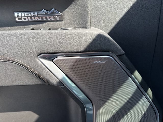 Used 2026 Chevrolet Silverado 1500 High Country w/ Technology Package AWD/4WD image 17