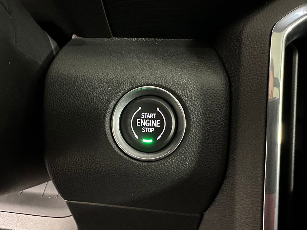 Used 2025 GMC Acadia Elevation w/ Elevation Premium Package image 23