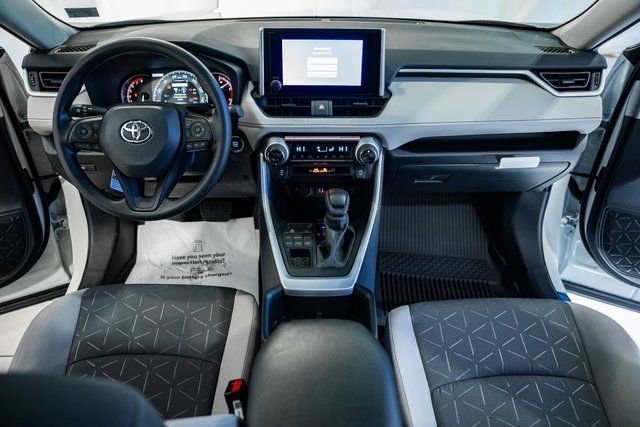 New 2025 Toyota RAV4 XLE image 18