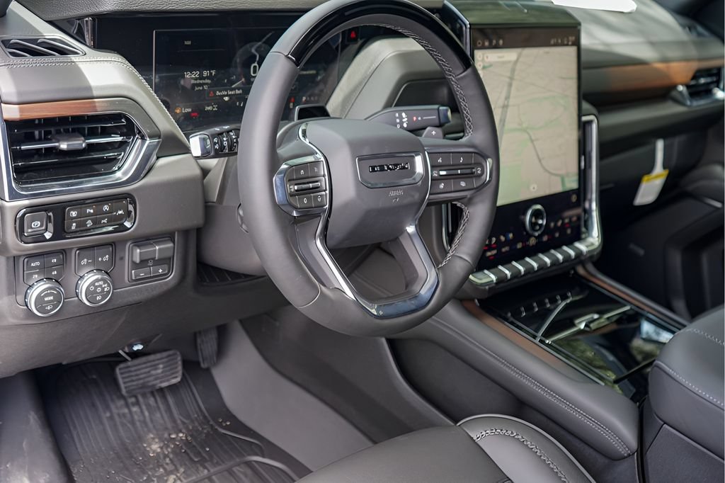 New 2026 GMC Yukon Denali w/ Denali Reserve Package AWD/4WD image 9