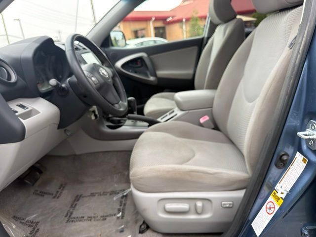 Used 2006 Toyota RAV4 Limited FWD image 14