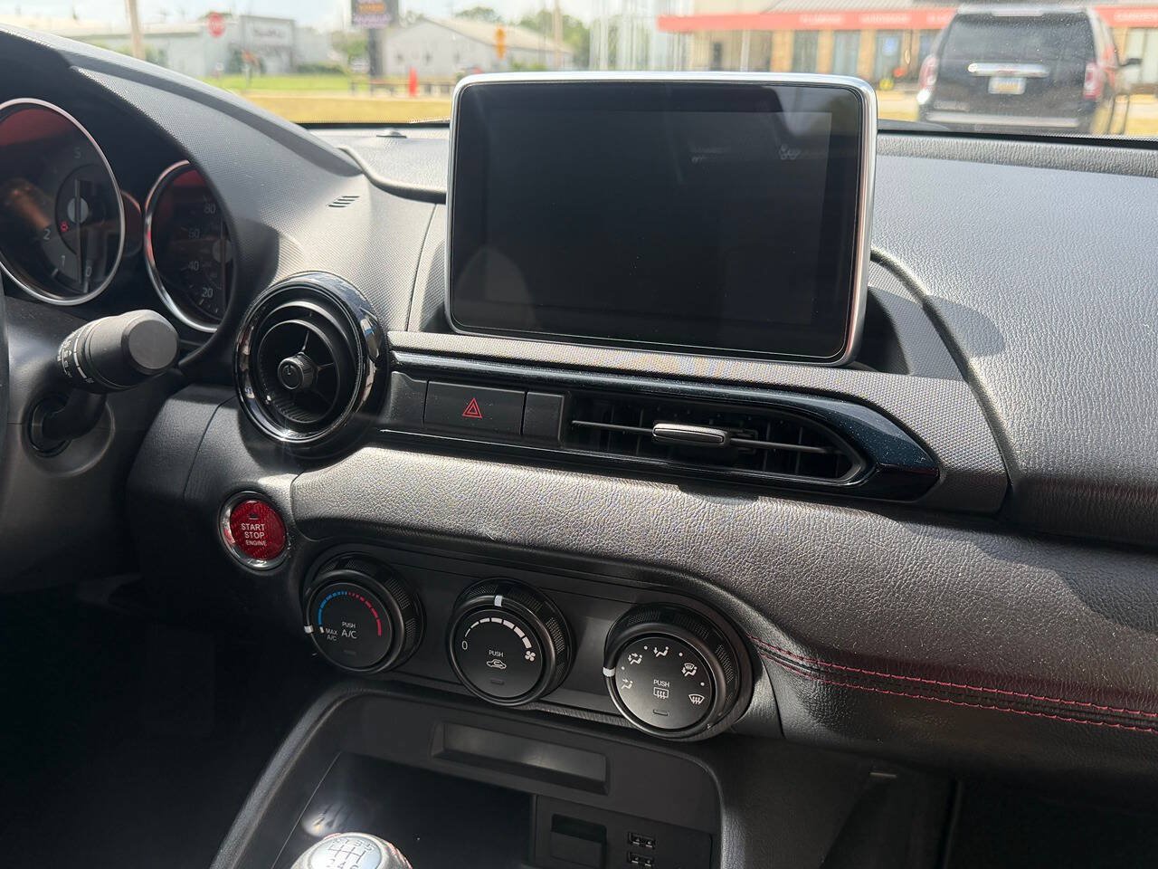 Used 2016 MAZDA MX-5 Miata Club RWD image 18