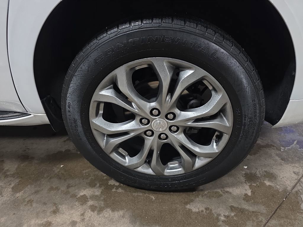 Used 2021 Buick Enclave Avenir w/ Avenir Technology Package image 45