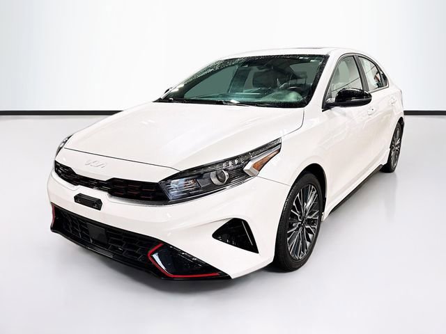 Used 2023 Kia Forte GT-Line w/ GT-Line Premium Package FWD image 3