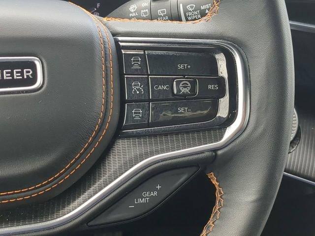 Certified 2025 Jeep Grand Wagoneer L Series III w/ Rear Seat Video Group 1 AWD/4WD image 34
