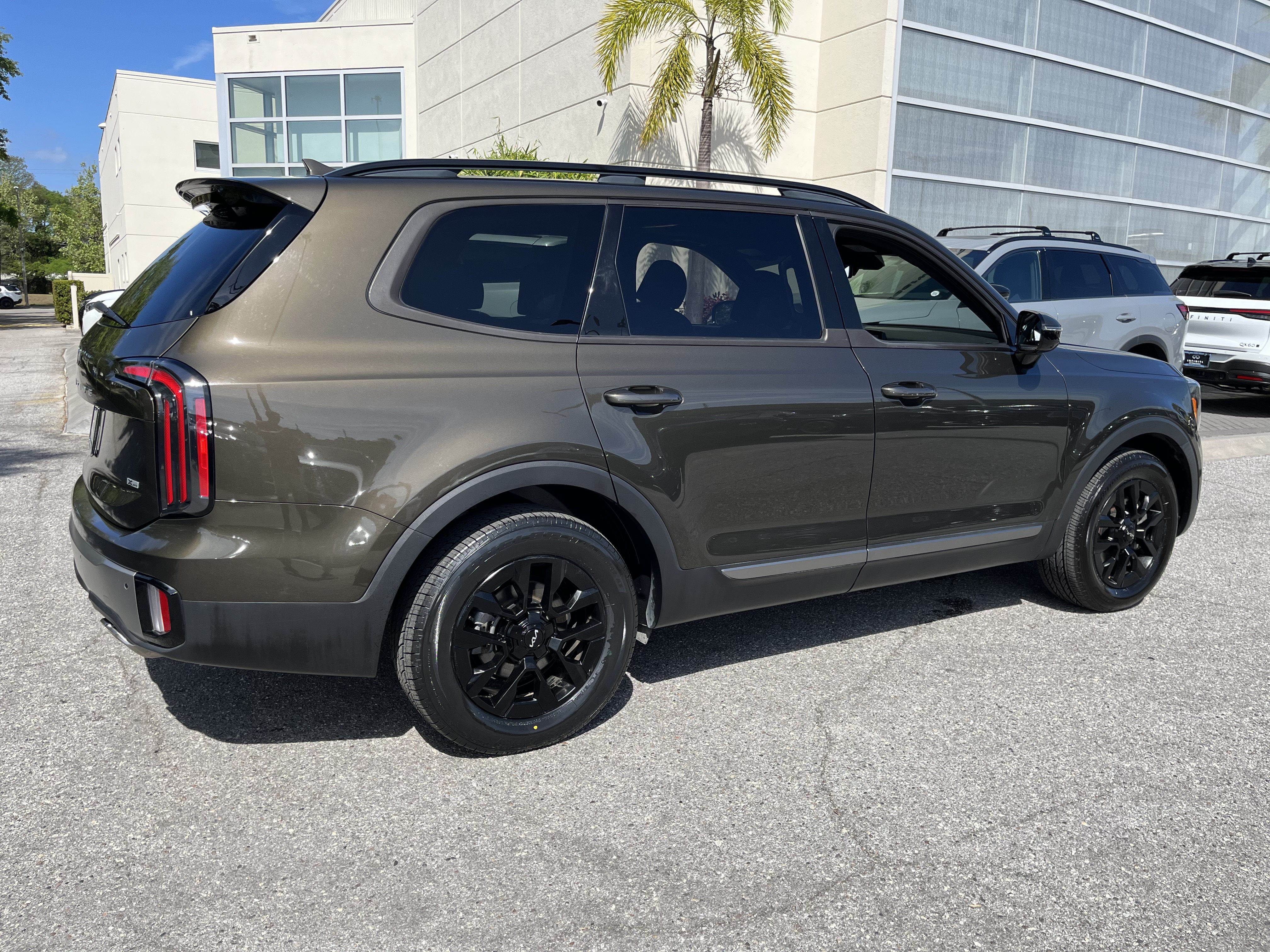 Used 2023 Kia Telluride SX Prestige X-Pro AWD/4WD image 9