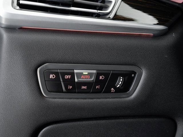 Used 2021 BMW X7 xDrive40i w/ Premium Package image 10