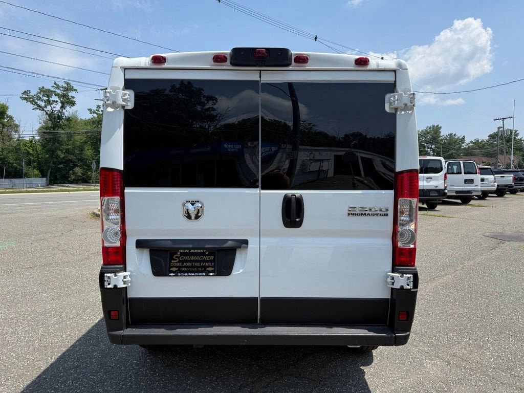 Used 2025 RAM ProMaster 2500 w/ U-Haul Equipment Group FWD image 15