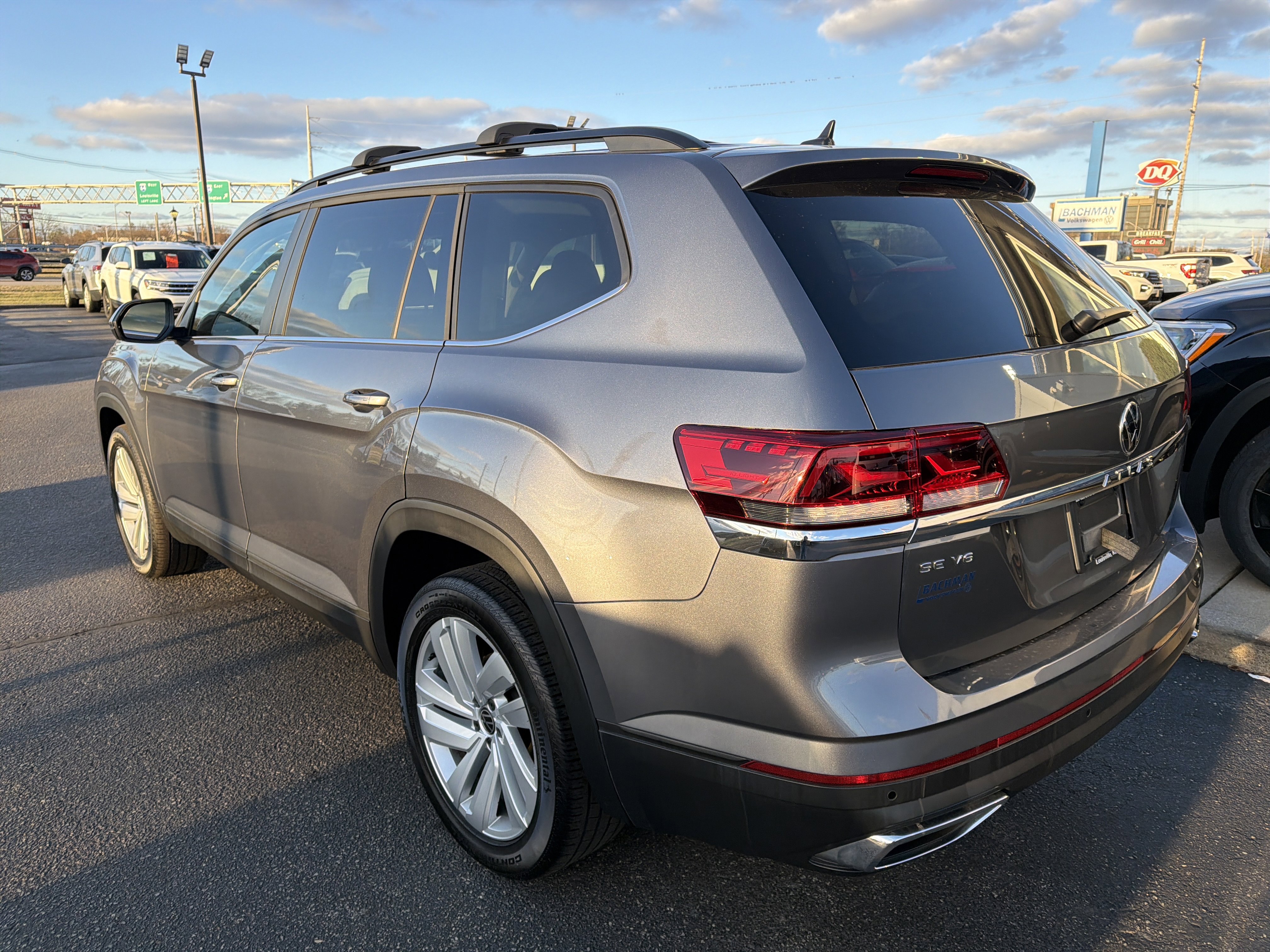 Used 2021 Volkswagen Atlas SE image 5