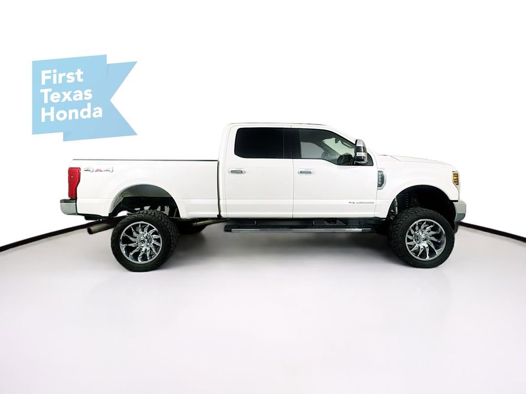 Used 2018 Ford F250 Lariat w/ Chrome Package image 8