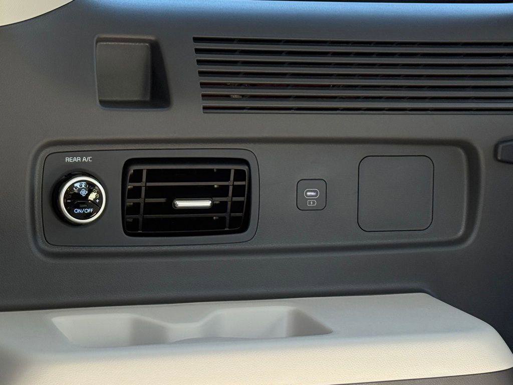 New 2026 Hyundai Santa Fe SEL image 10