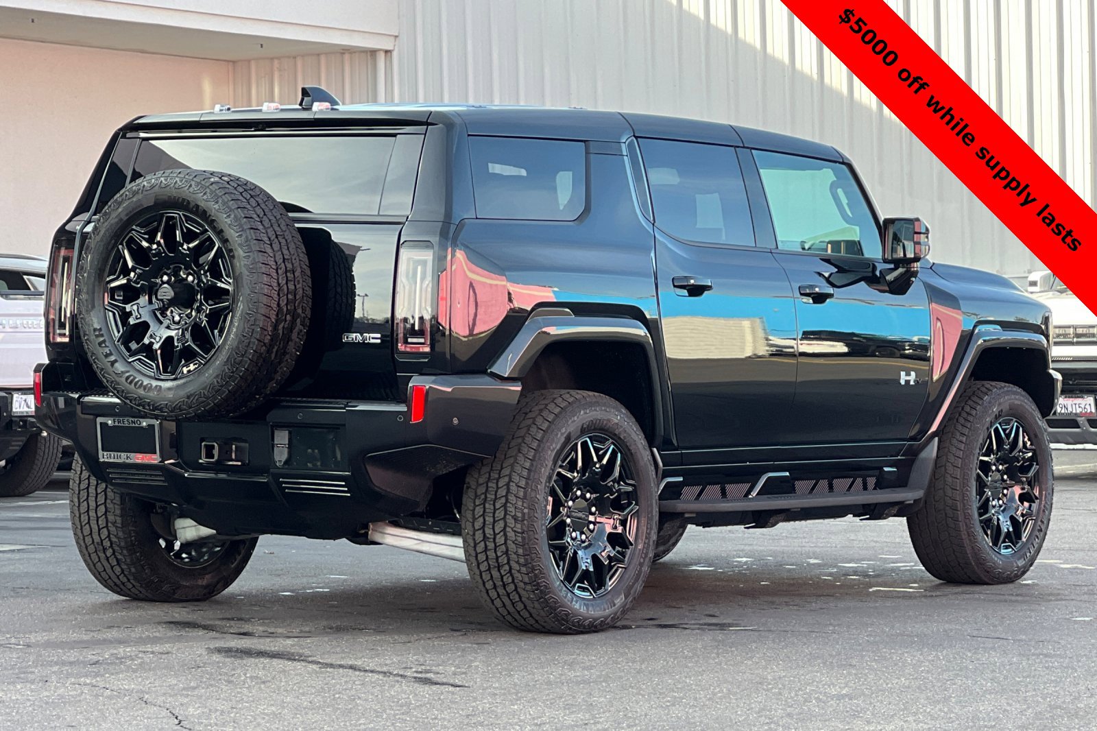 New 2025 GMC Hummer EV 2X image 5