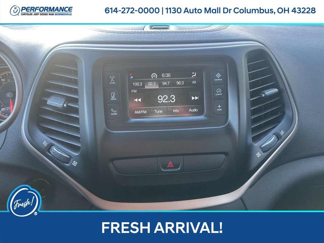 Used 2016 Jeep Cherokee Latitude w/ Cold Weather Group image 18