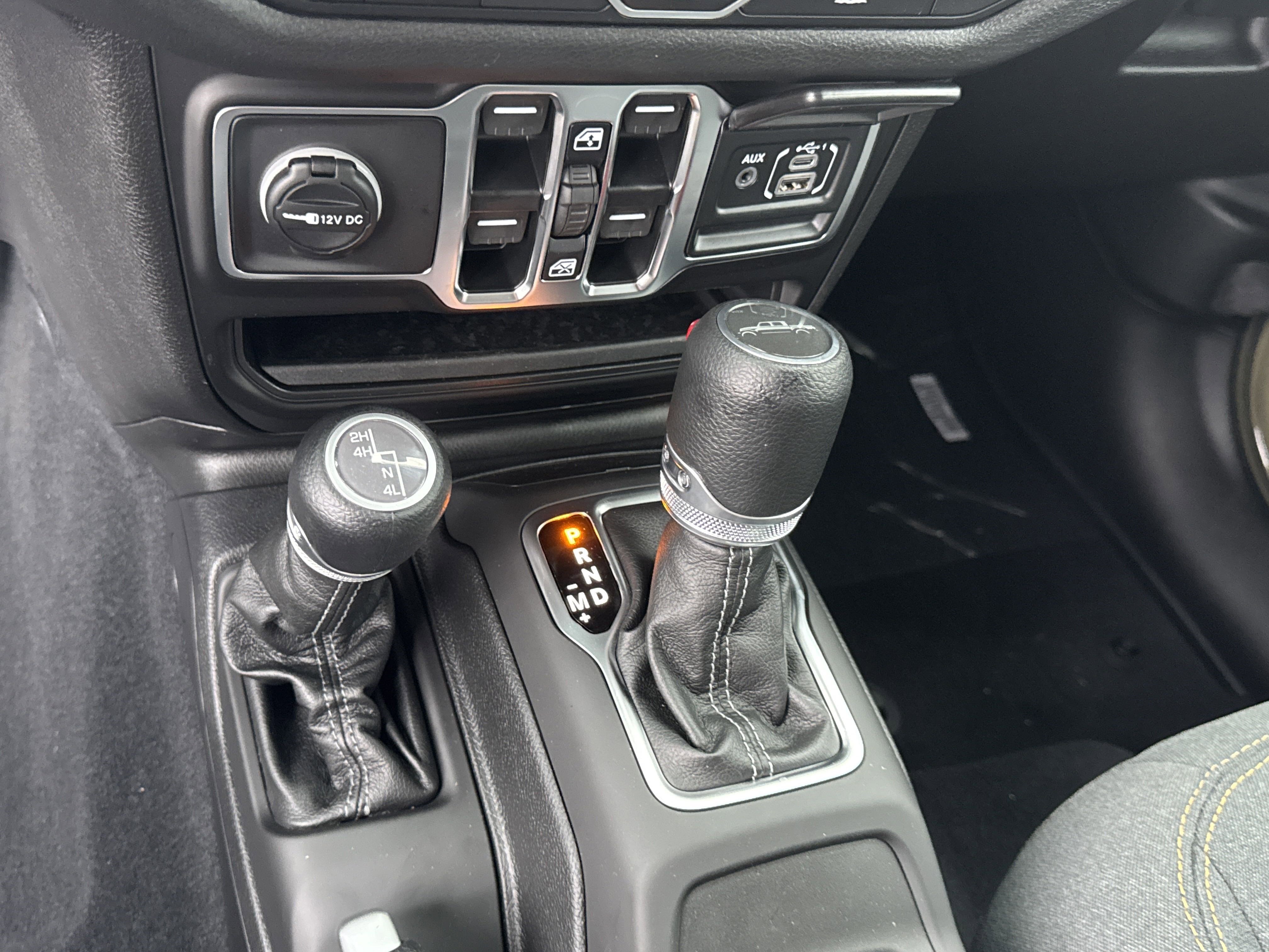 New 2025 Jeep Gladiator Sport AWD/4WD image 26