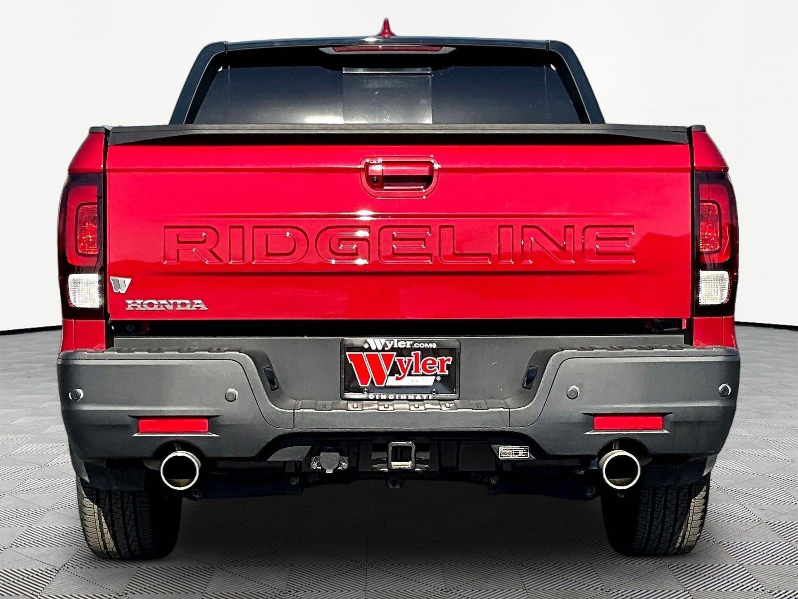 Used 2024 Honda Ridgeline Black Edition image 5