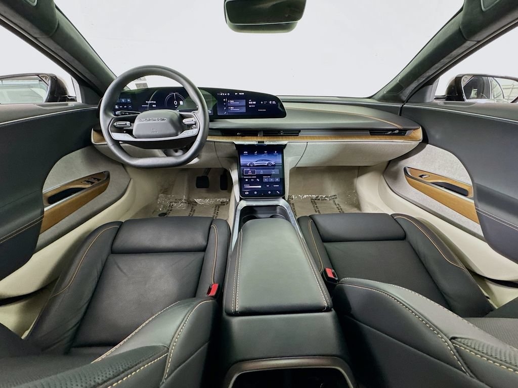 Used 2024 Lucid Air Pure RWD image 31