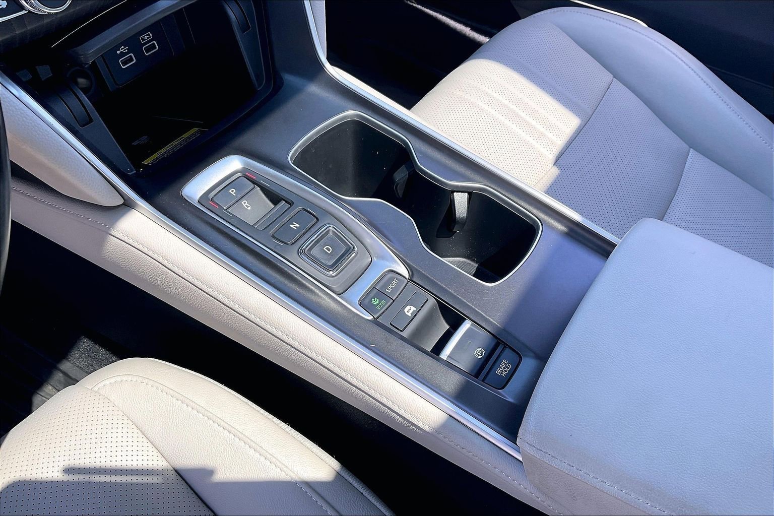 Used 2022 Honda Accord Touring image 13