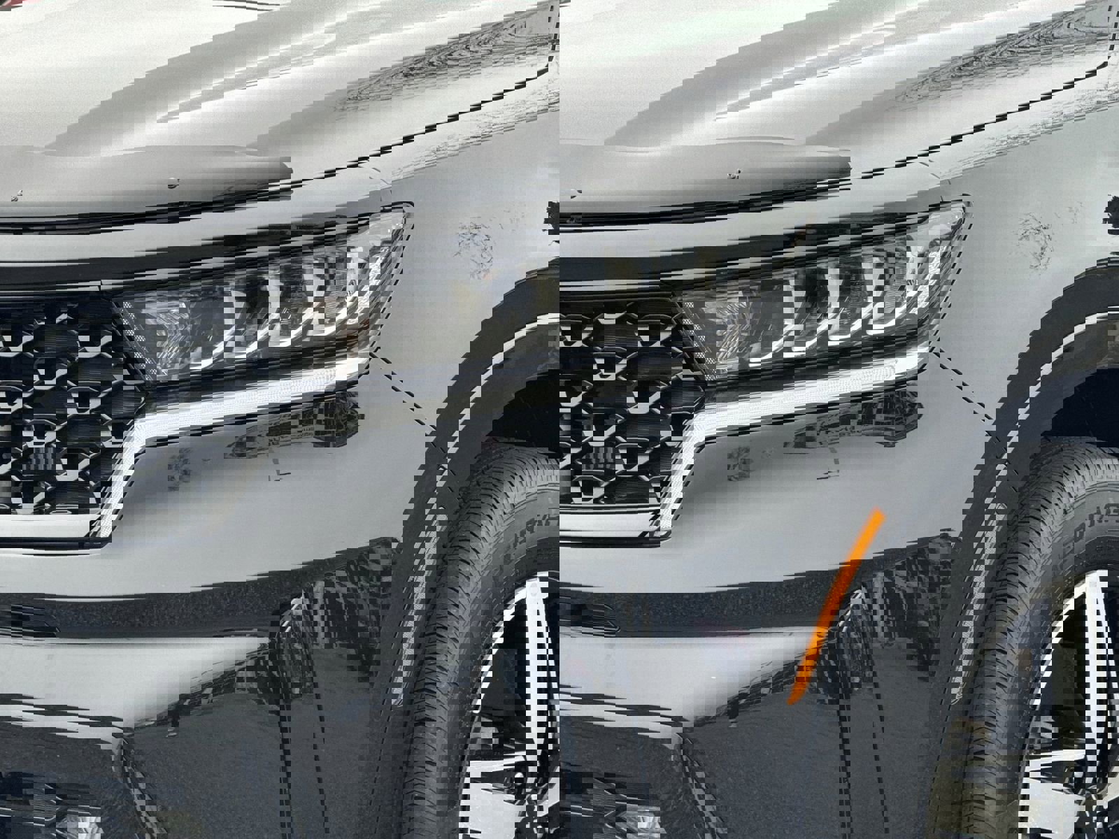 Used 2023 Kia Sorento EX w/ Panoramic Sunroof Package image 6