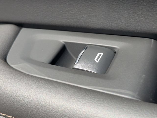 New 2026 Chevrolet Suburban High Country AWD/4WD image 37