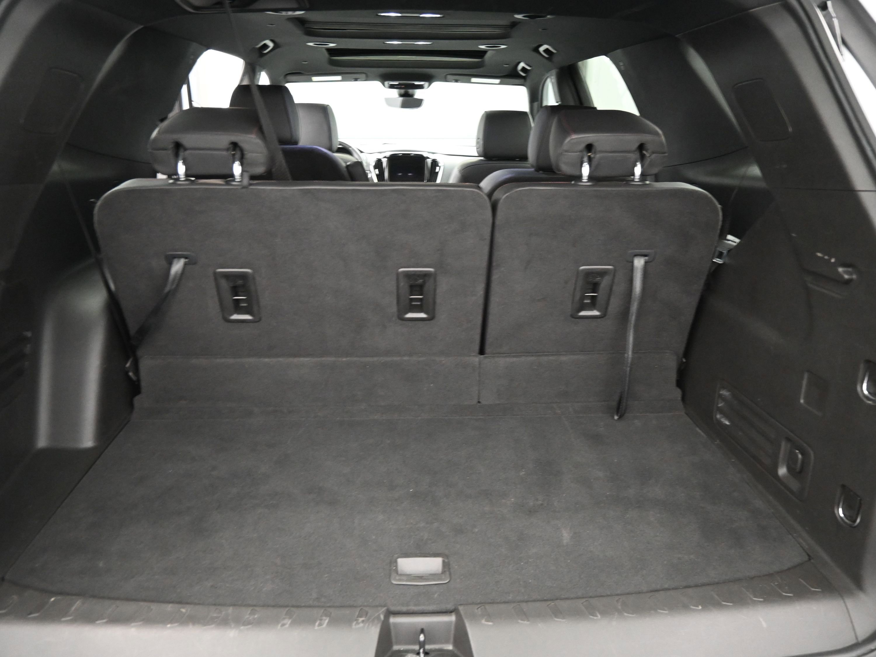 Used 2023 Chevrolet Traverse RS image 17