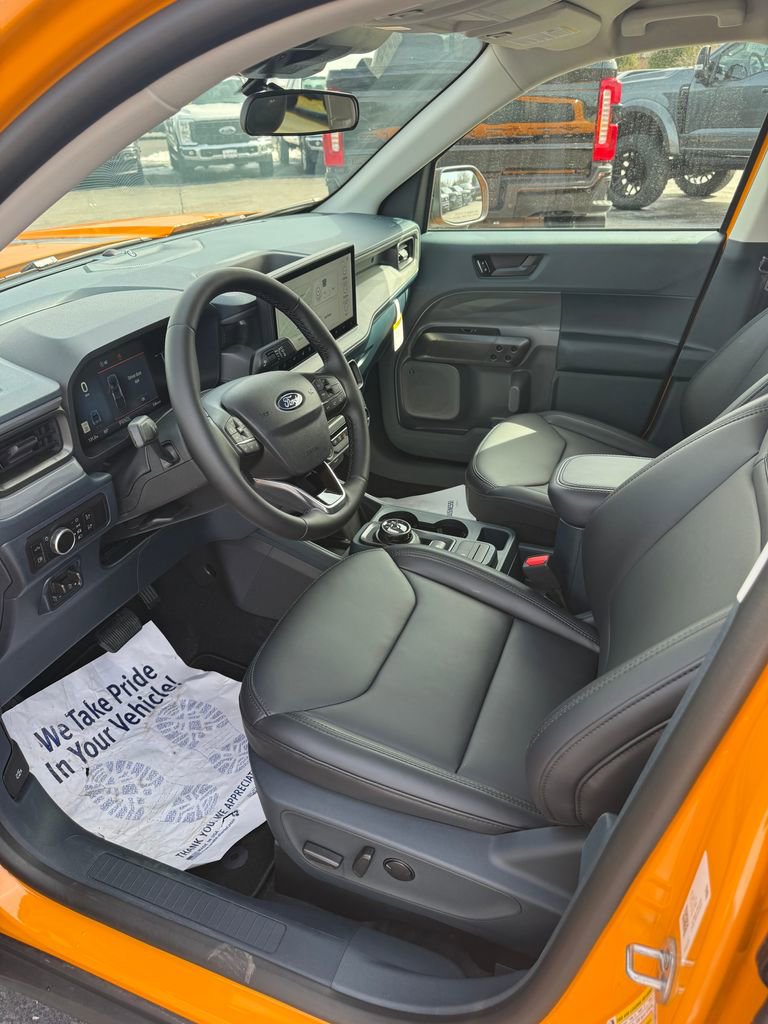 New 2026 Ford Maverick Lariat w/ Black Appearance Package image 14