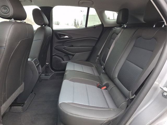 Used 2026 Chevrolet Trax LT w/ Driver Confidence Package FWD image 18