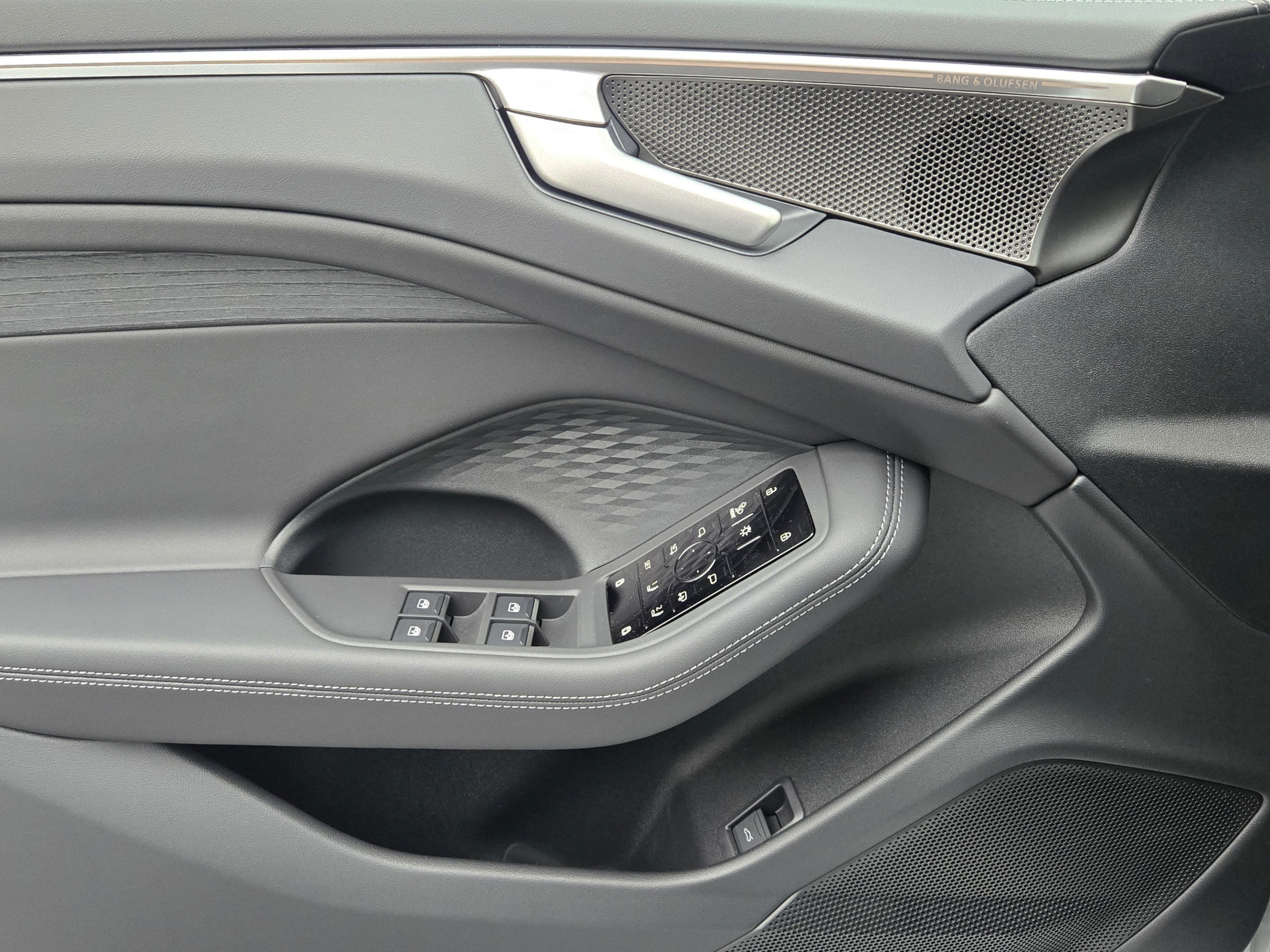 New 2026 Audi A6 Premium Plus AWD/4WD image 24