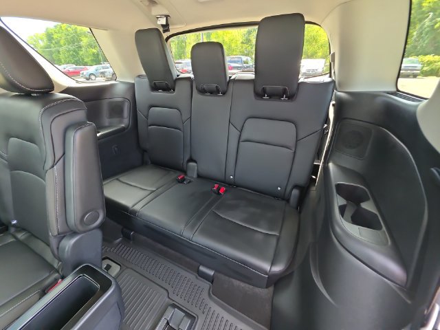 New 2026 Nissan Pathfinder SL w/ SL Premium Package AWD/4WD image 24