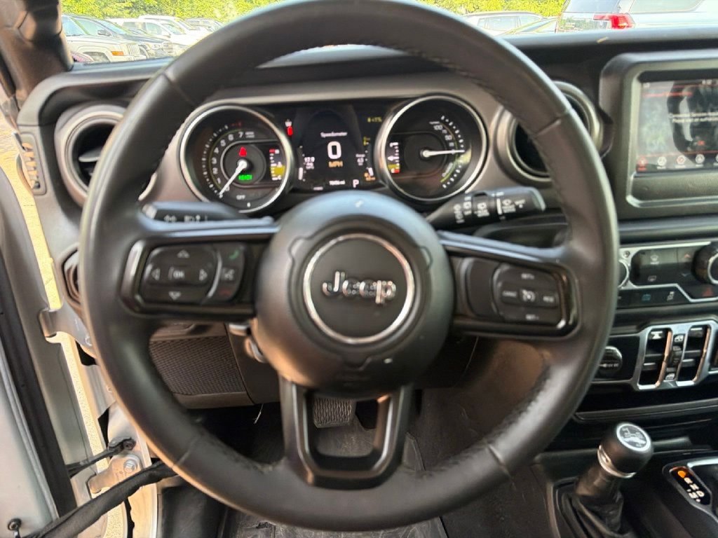Used 2023 Jeep Wrangler Unlimited AWD/4WD image 18