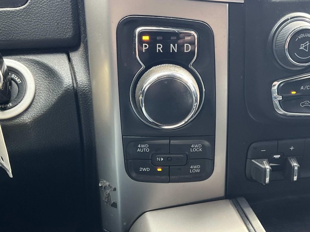 Used 2018 RAM 1500 SLT AWD/4WD image 20