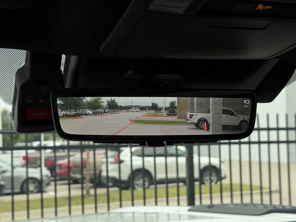 Used 2024 Toyota Tundra Platinum AWD/4WD image 18